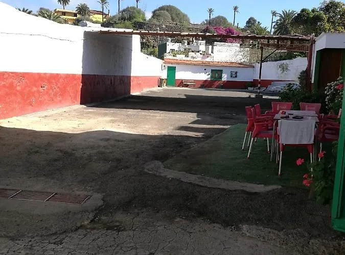 Residencia Conejos - Bike & Motorbike Homestay *