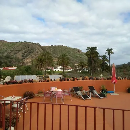 Residencia Conejos - Bike & Motorbike בית אירוח