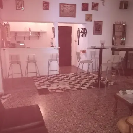 בית אירוח Residencia Conejos - Bike & Motorbike לאס פאלמס דה גראן קנאריה