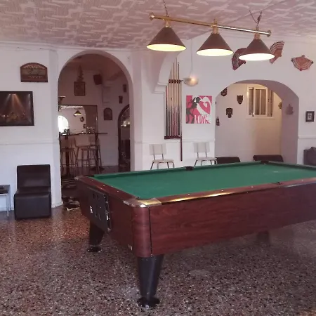 בית אירוח Residencia Conejos - Bike & Motorbike