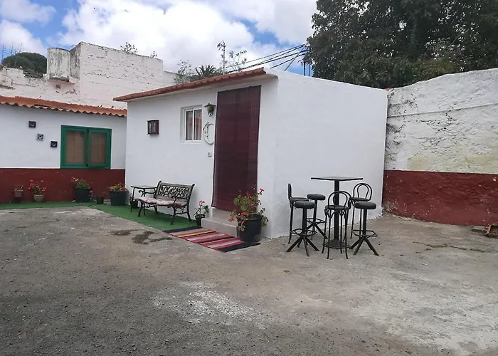 Privatunterkunft Residencia Conejos - Bike & Motorbike *