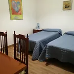Kwatera prywatna Residencia Conejos - Bike & Motorbike