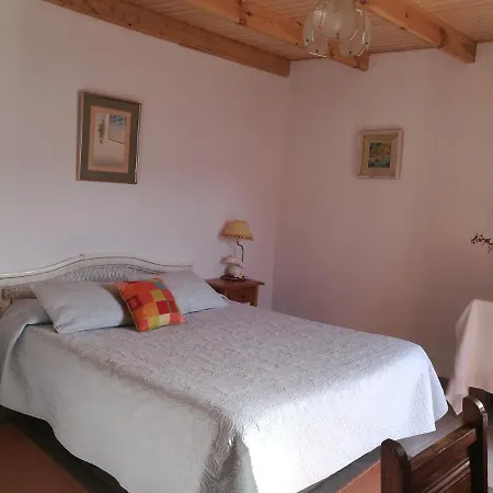 Residencia Conejos - Bike & Motorbike 홈스테이