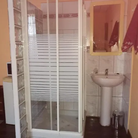 Проживание в семье Residencia Conejos - Bike & Motorbike Лас-Пальмас-де-Гран-Канария