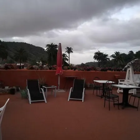 Residencia Conejos - Bike & Motorbike Проживание в семье *