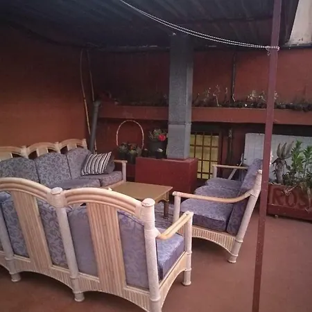 Проживание в семье Residencia Conejos - Bike & Motorbike